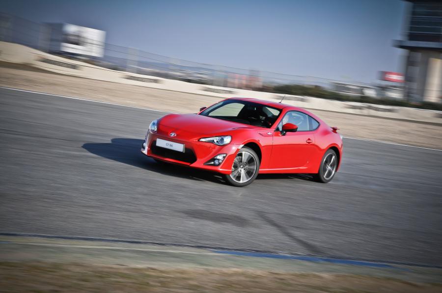  Toyota GT 86 2012 года  (фото 65 из 106)